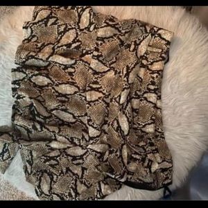Snakeskin tie skort